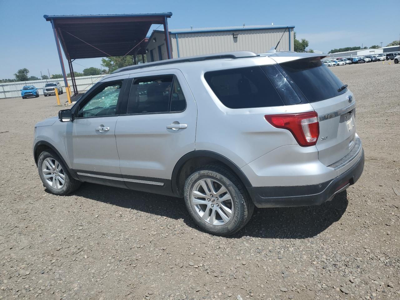 2018 Ford Explorer Xlt - Фото 2