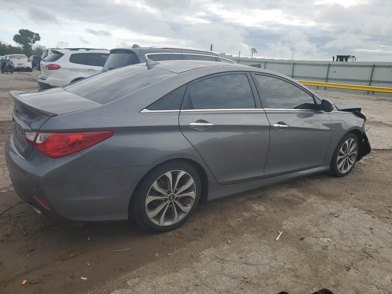 2014 Hyundai Sonata Se - Image 3