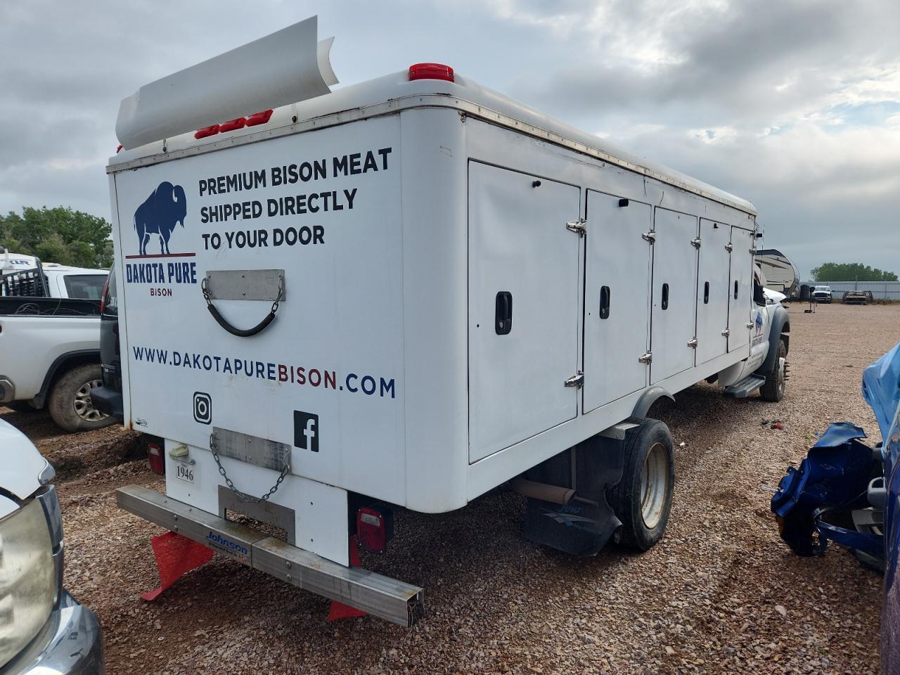 2016 Ford F450 Super - Trucks Delivery Truck - Image 3