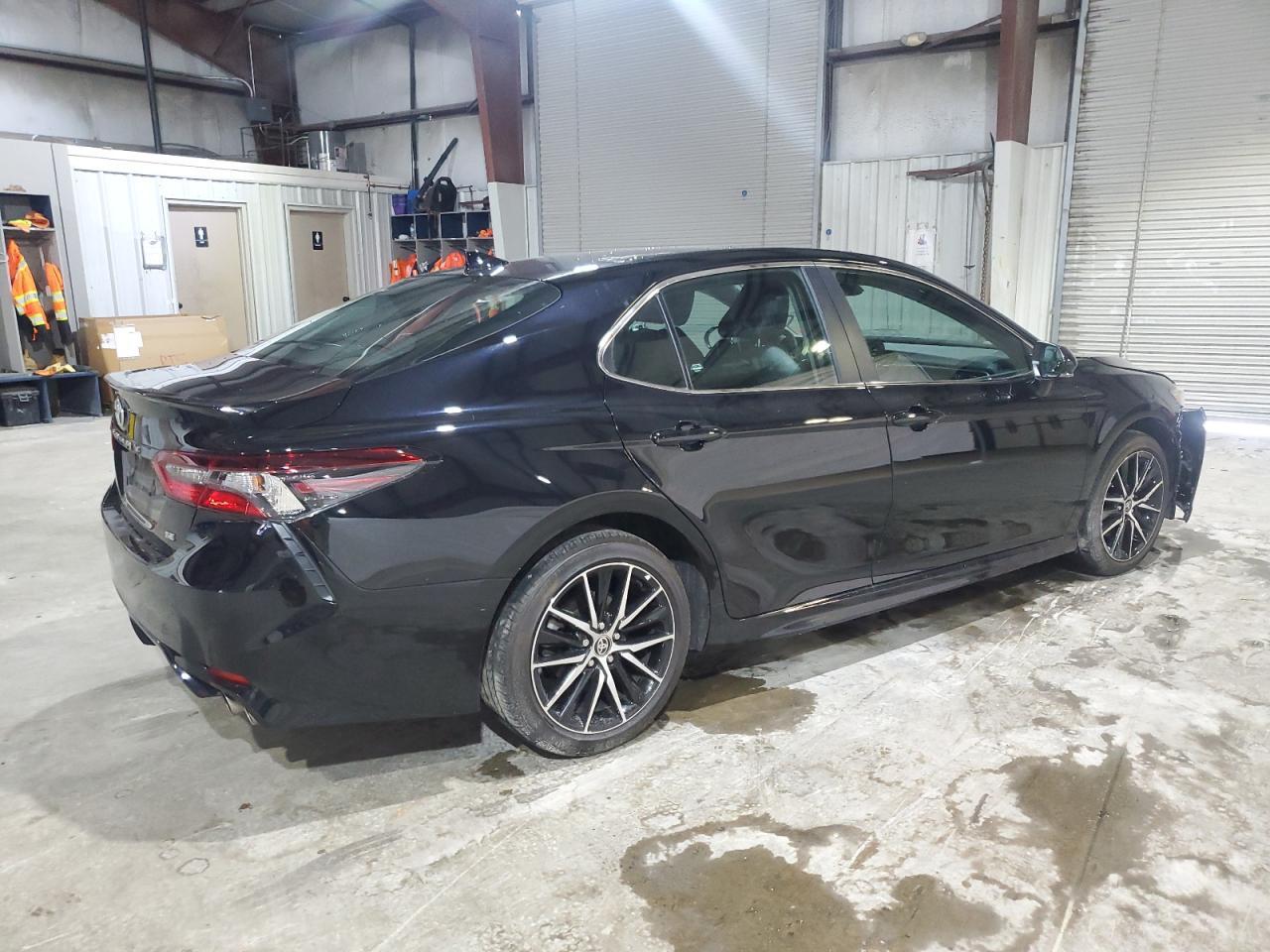 2024 Toyota Camry Se Night Shade - Фото 3