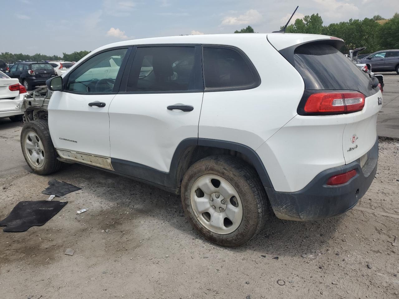 2016 Jeep Cherokee Sport - Image 2