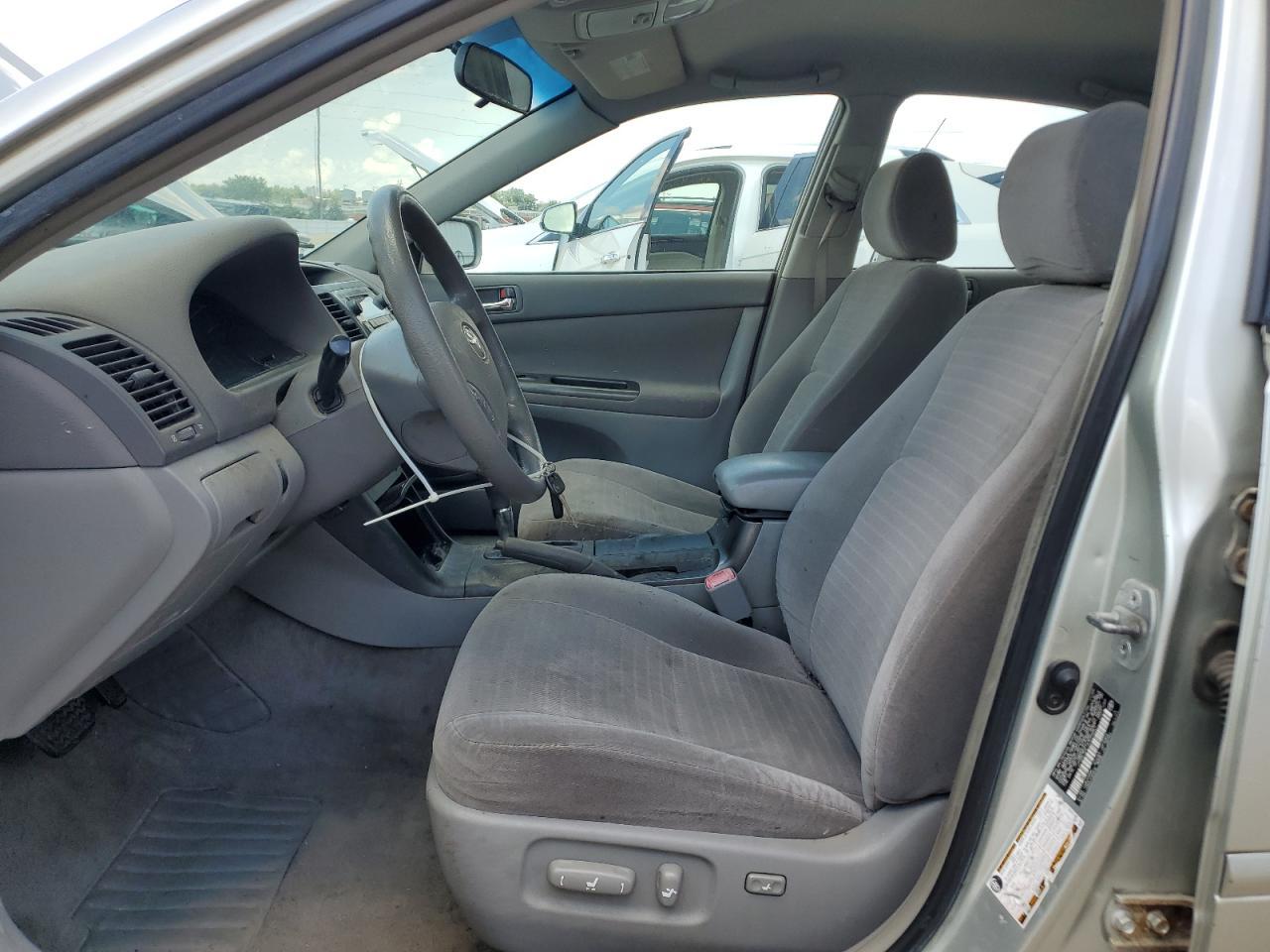 2006 Toyota Camry Le - Image 7