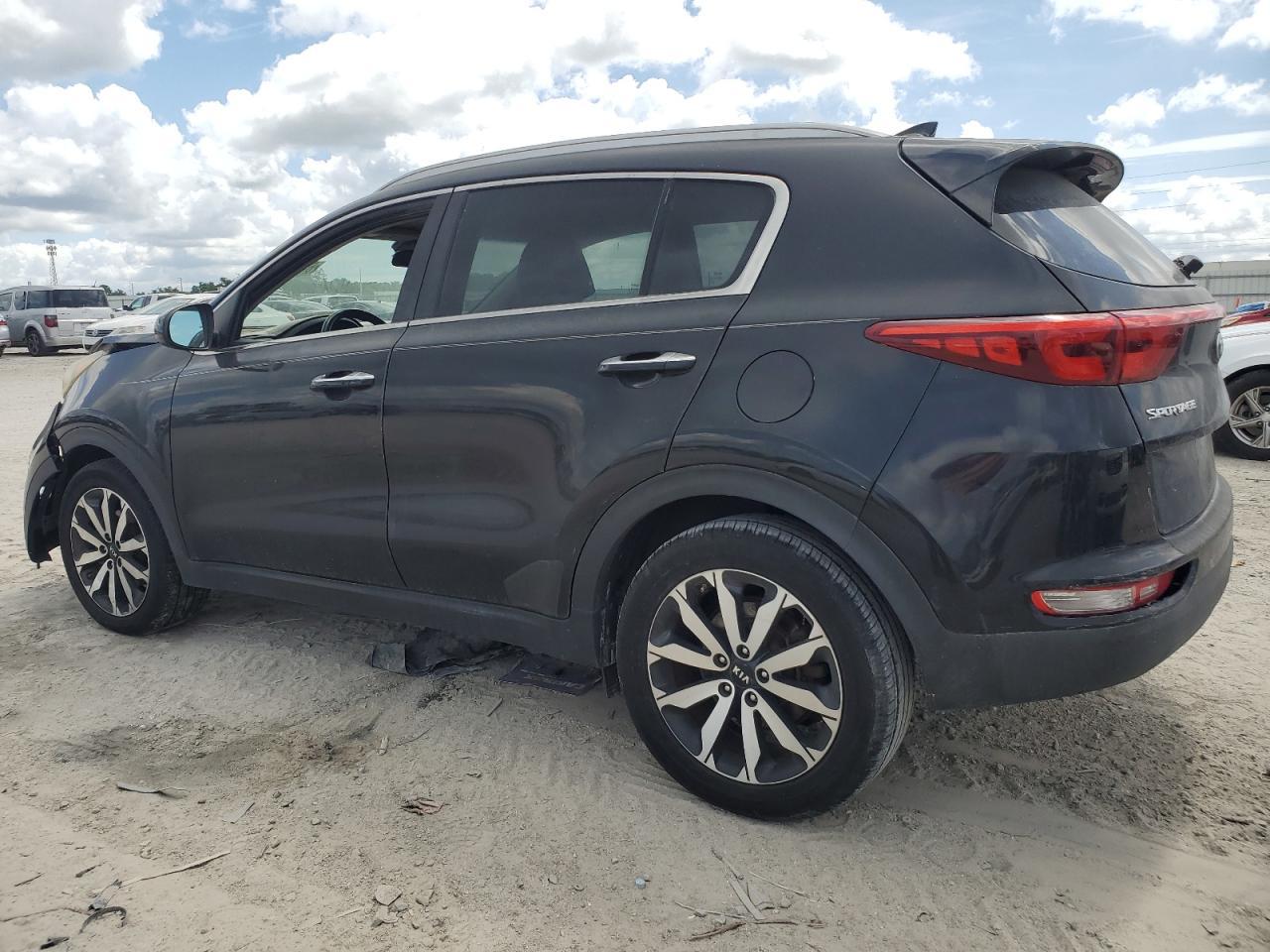 2017 Kia Sportage Ex - Image 2