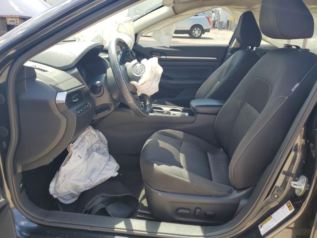 2022 Nissan Altima Sv - Image 7