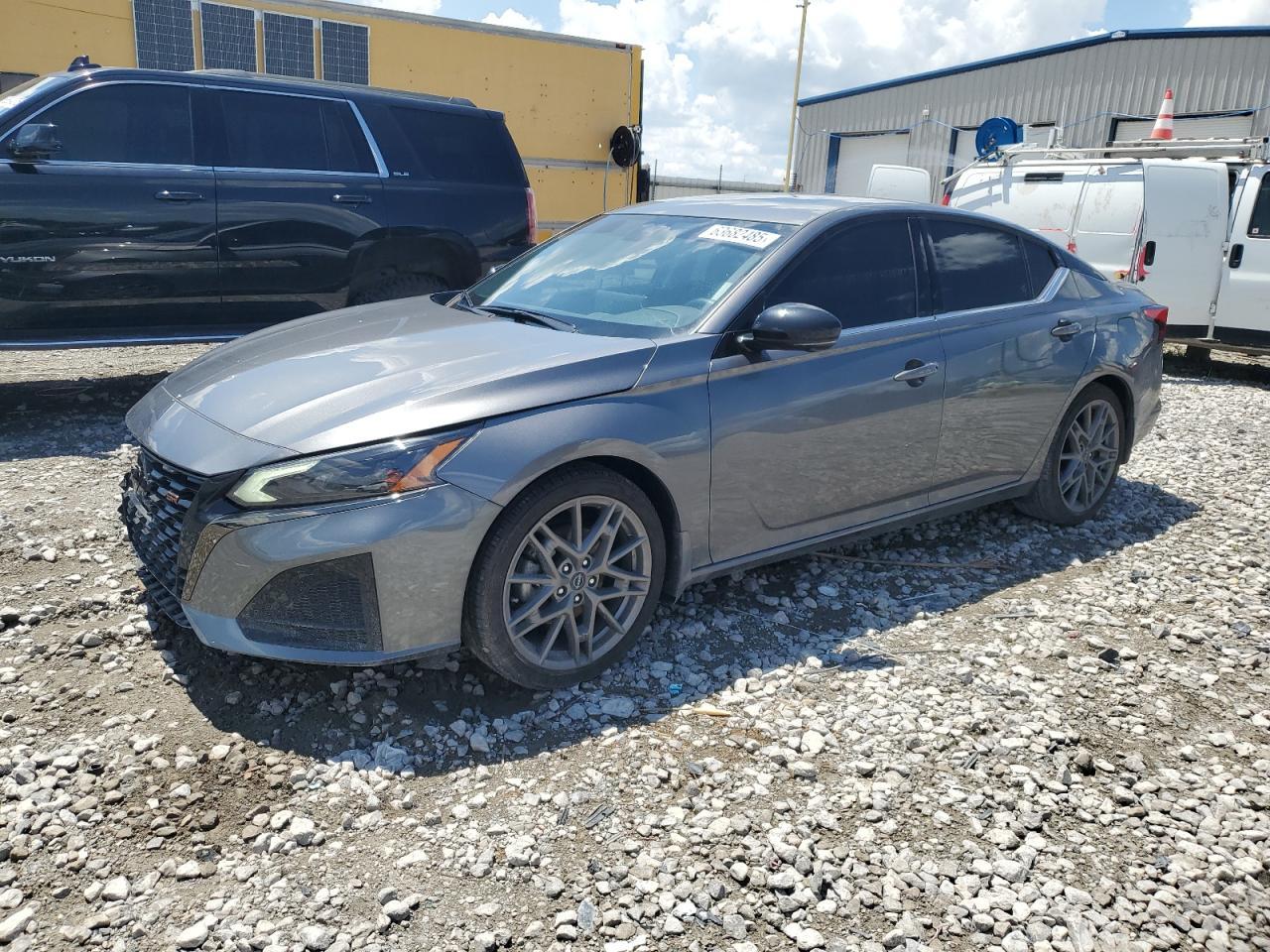 2024 Nissan Altima Sr