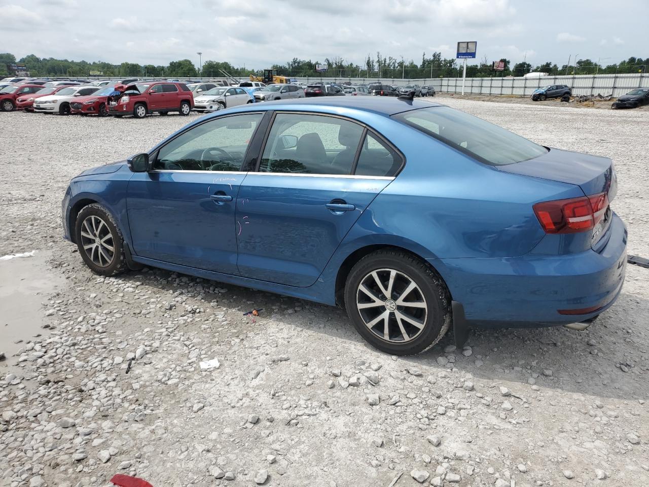2017 Volkswagen Jetta Se - Фото 2