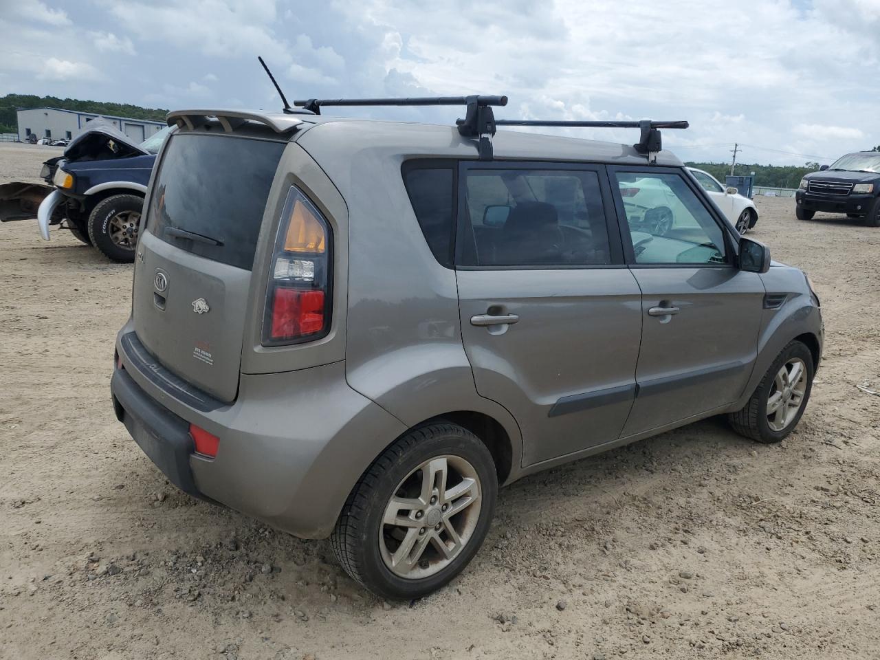 2011 Kia Soul + - Image 3