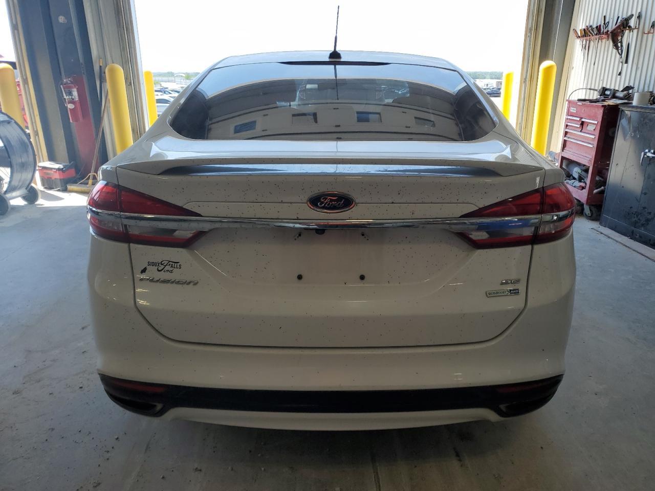 2017 Ford Fusion Se - Фото 6