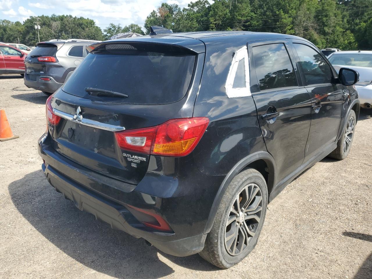 2018 Mitsubishi Outlander Sport Es - Image 3