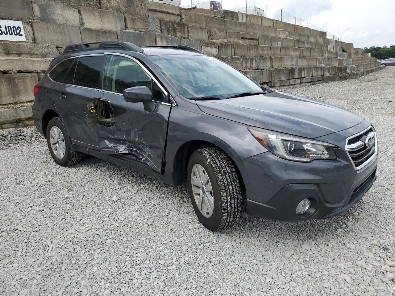 2019 Subaru Outback 2.5I Premium - Image 4