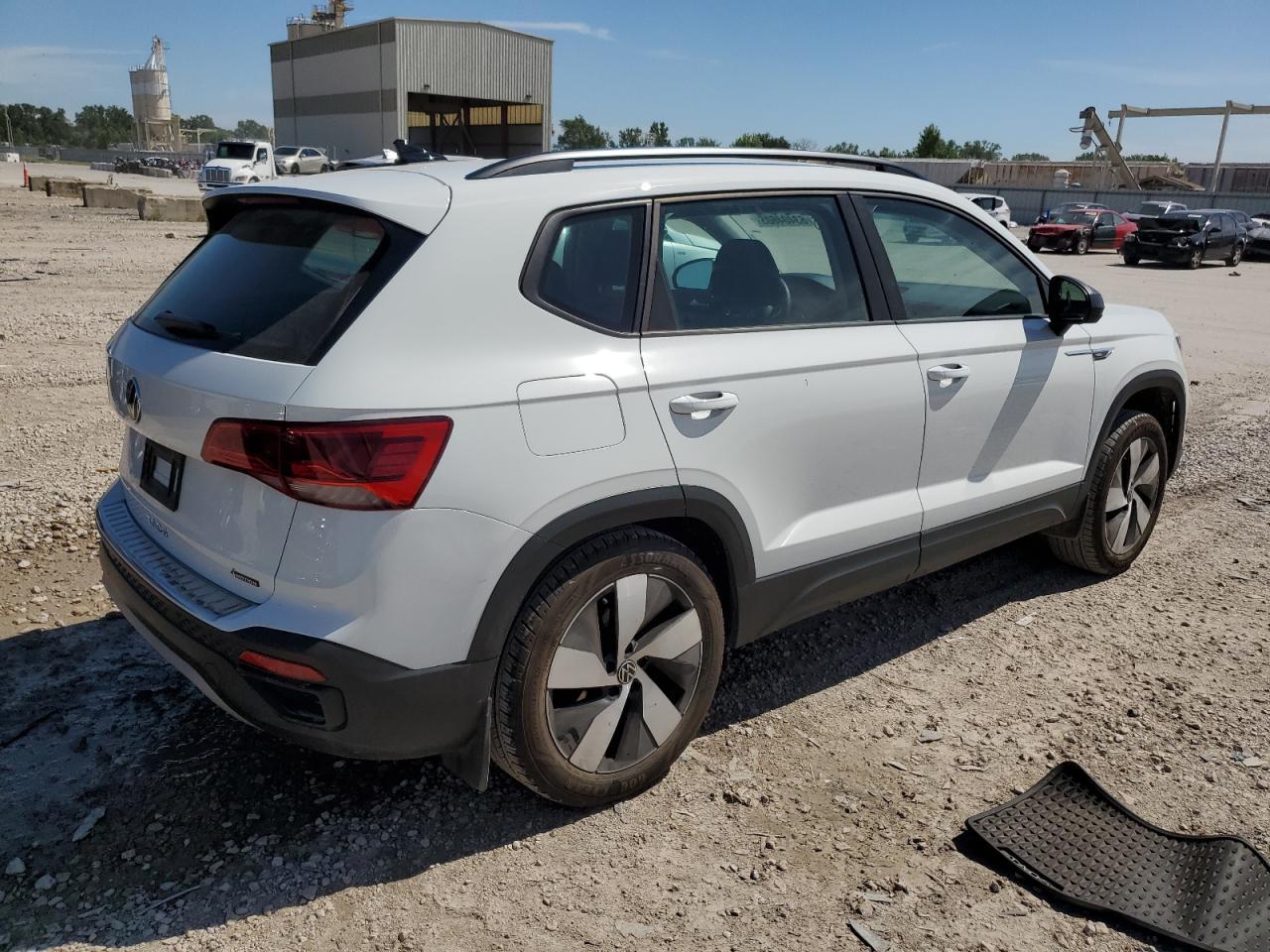 2023 Volkswagen Taos S - Фото 3
