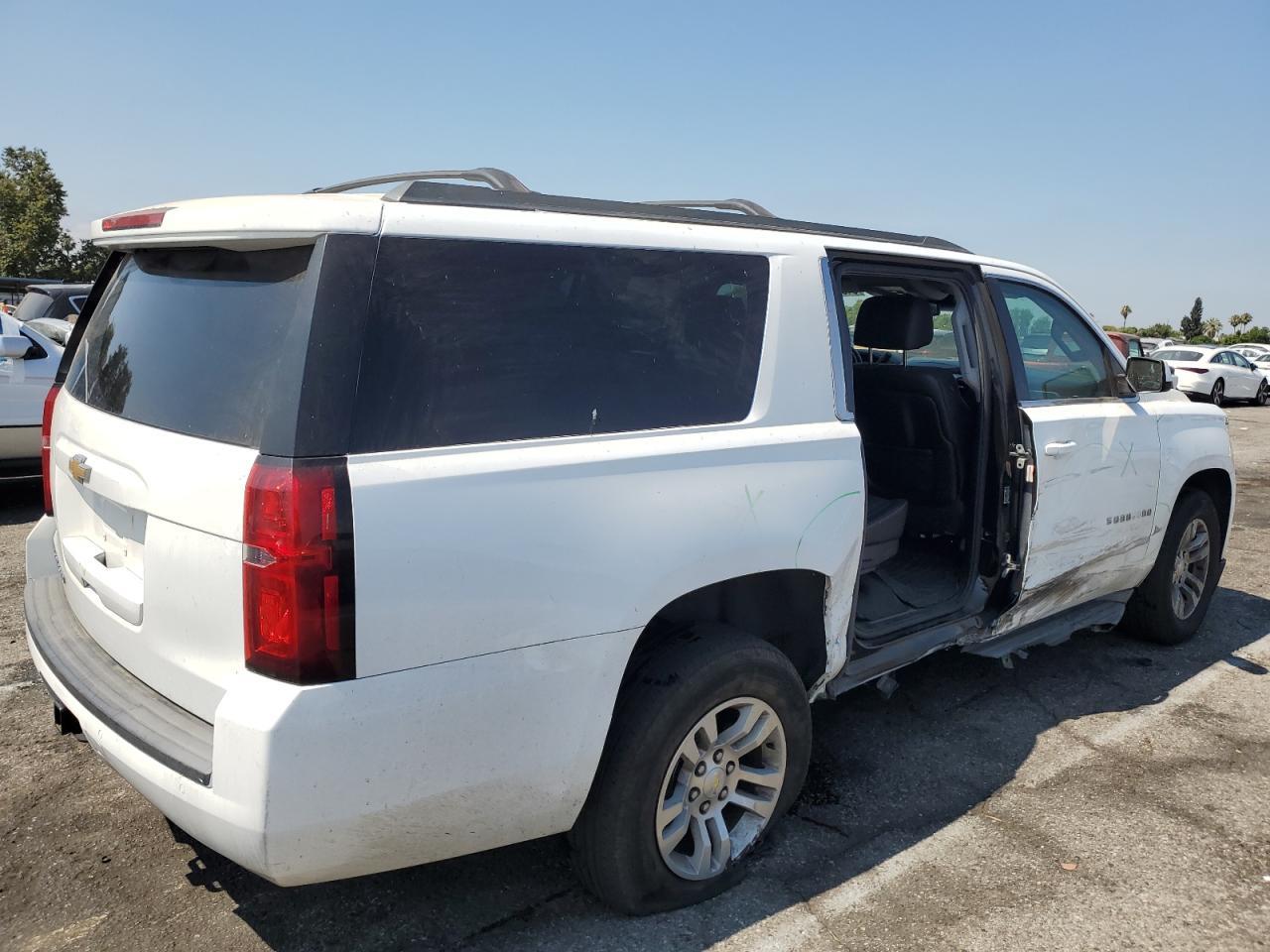 2015 Chevrolet Suburban C1500 Lt - Фото 3