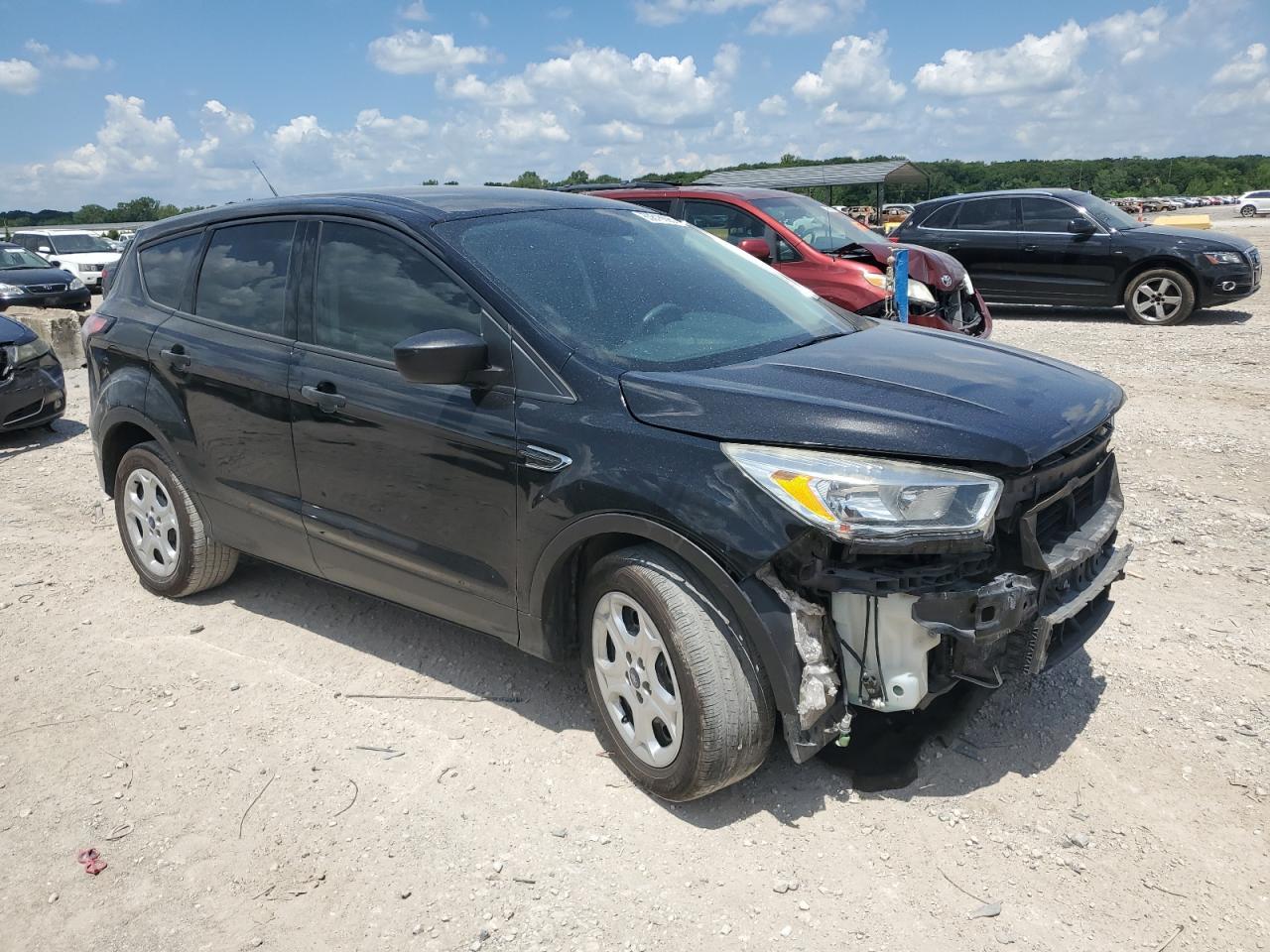 2017 Ford Escape S - Фото 4