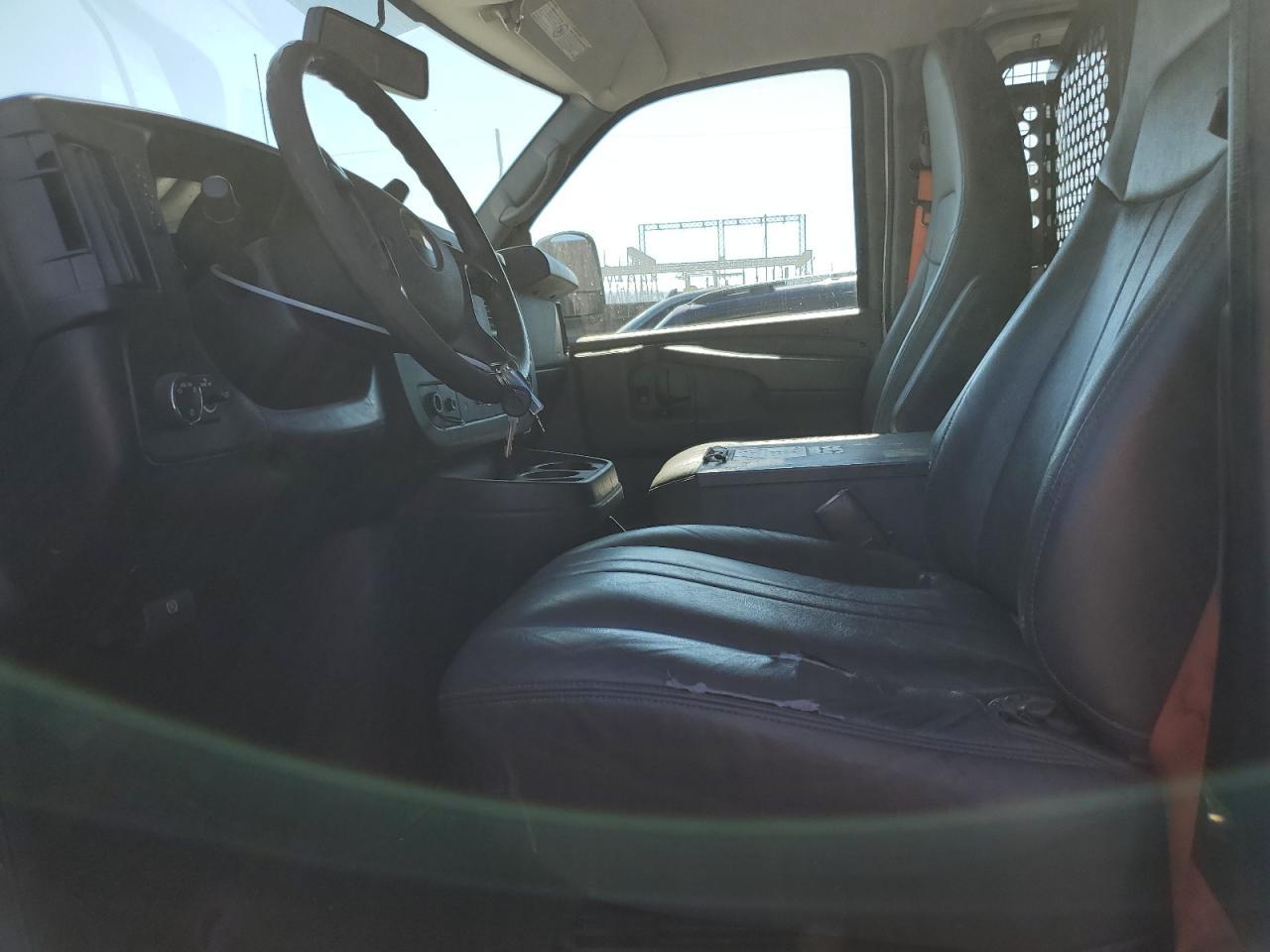 2014 Chevrolet Express G2500 - Фото 7