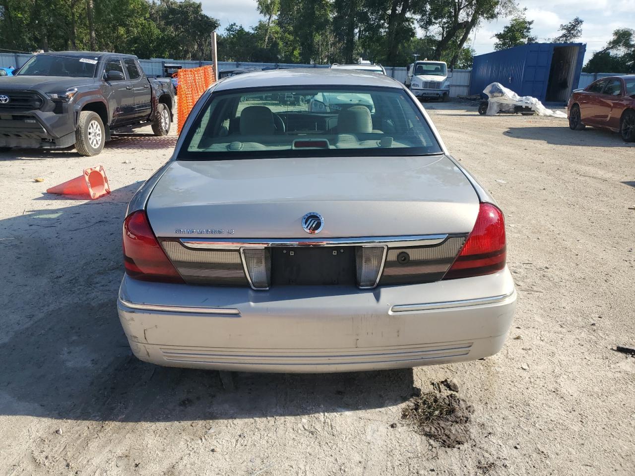 2010 Mercury Grand Marquis Ls - Фото 6