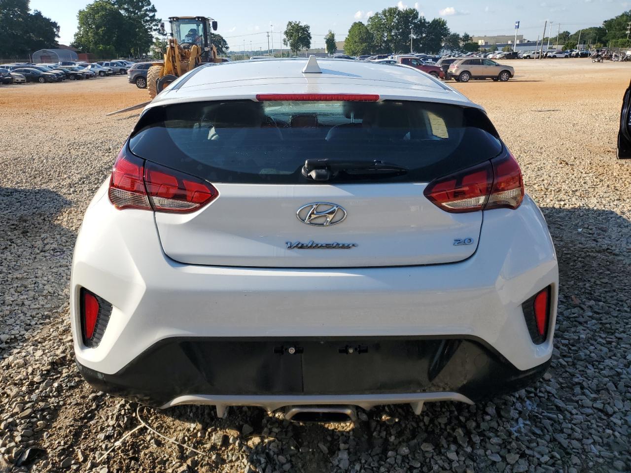 2019 Hyundai Veloster 2.0L Premium - Image 6