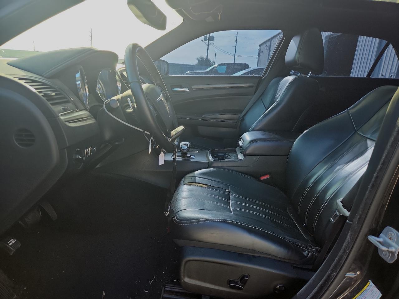 2014 Chrysler 300 S - Фото 7