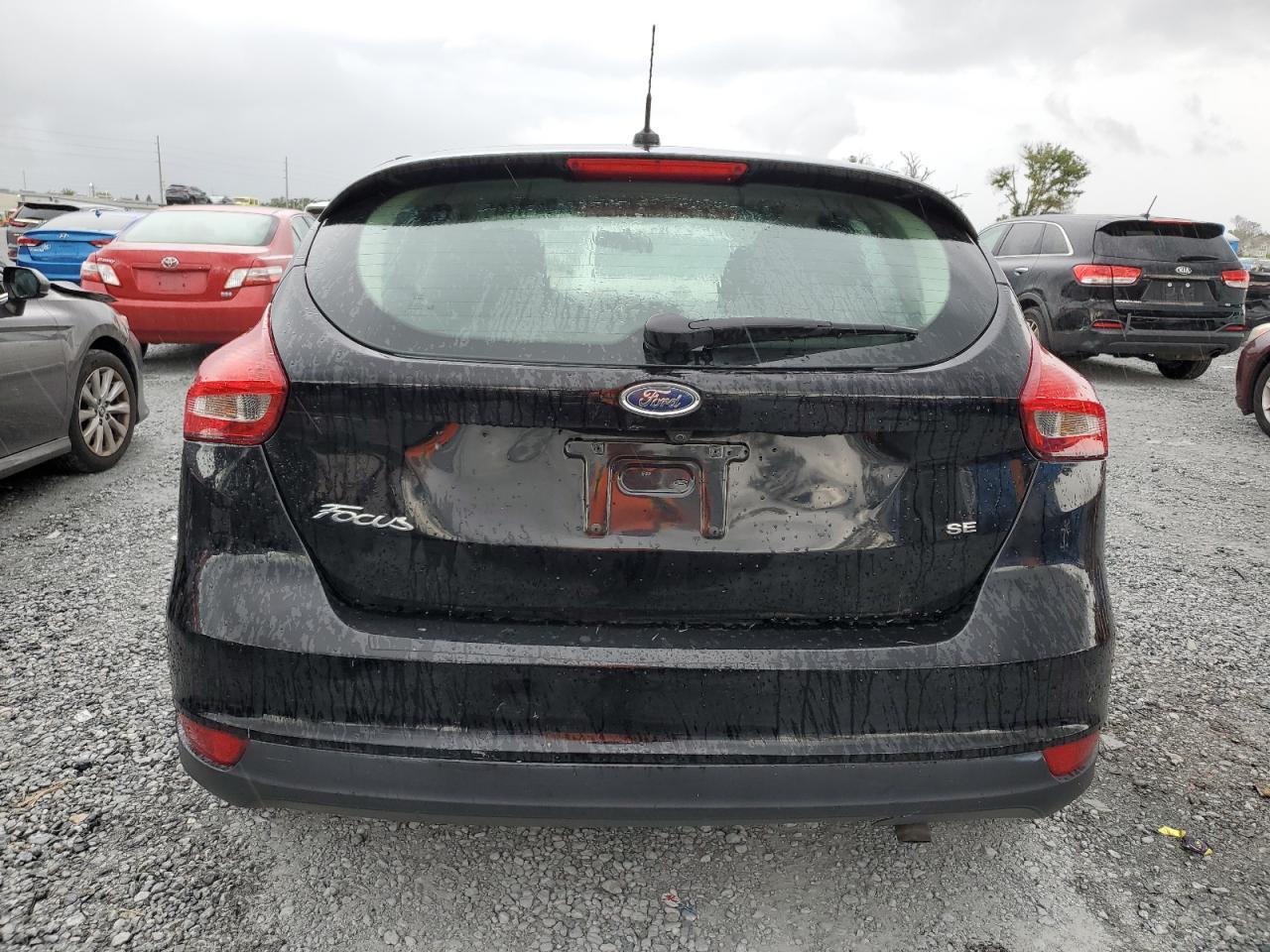 2017 Ford Focus Se - Image 6