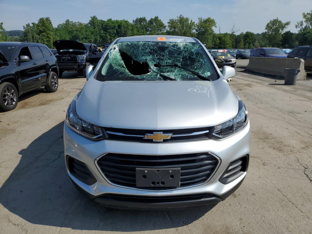 2017 Chevrolet Trax Ls - Image 5