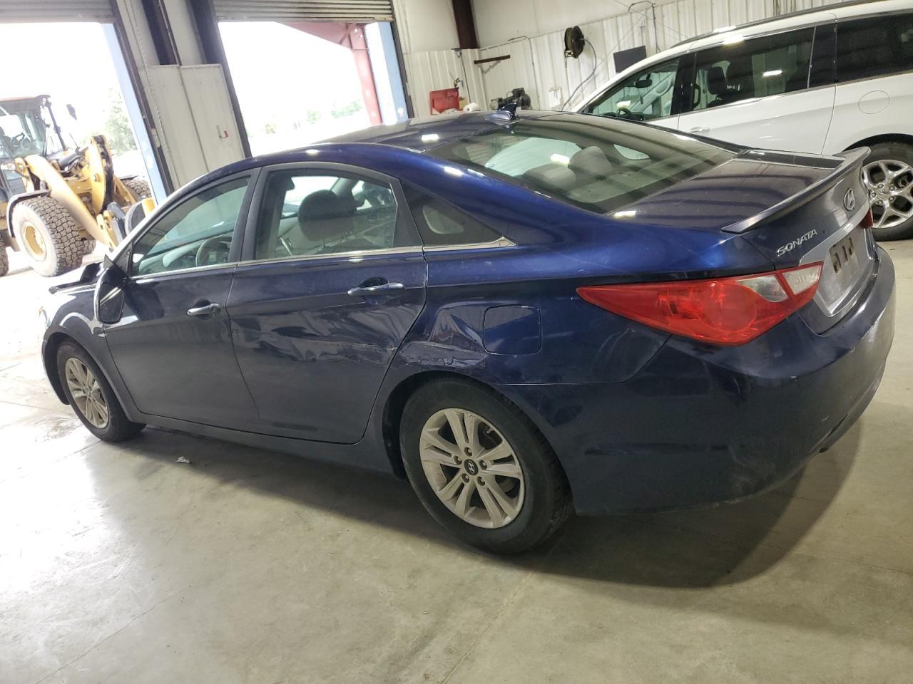 2013 Hyundai Sonata Gls - Фото 2