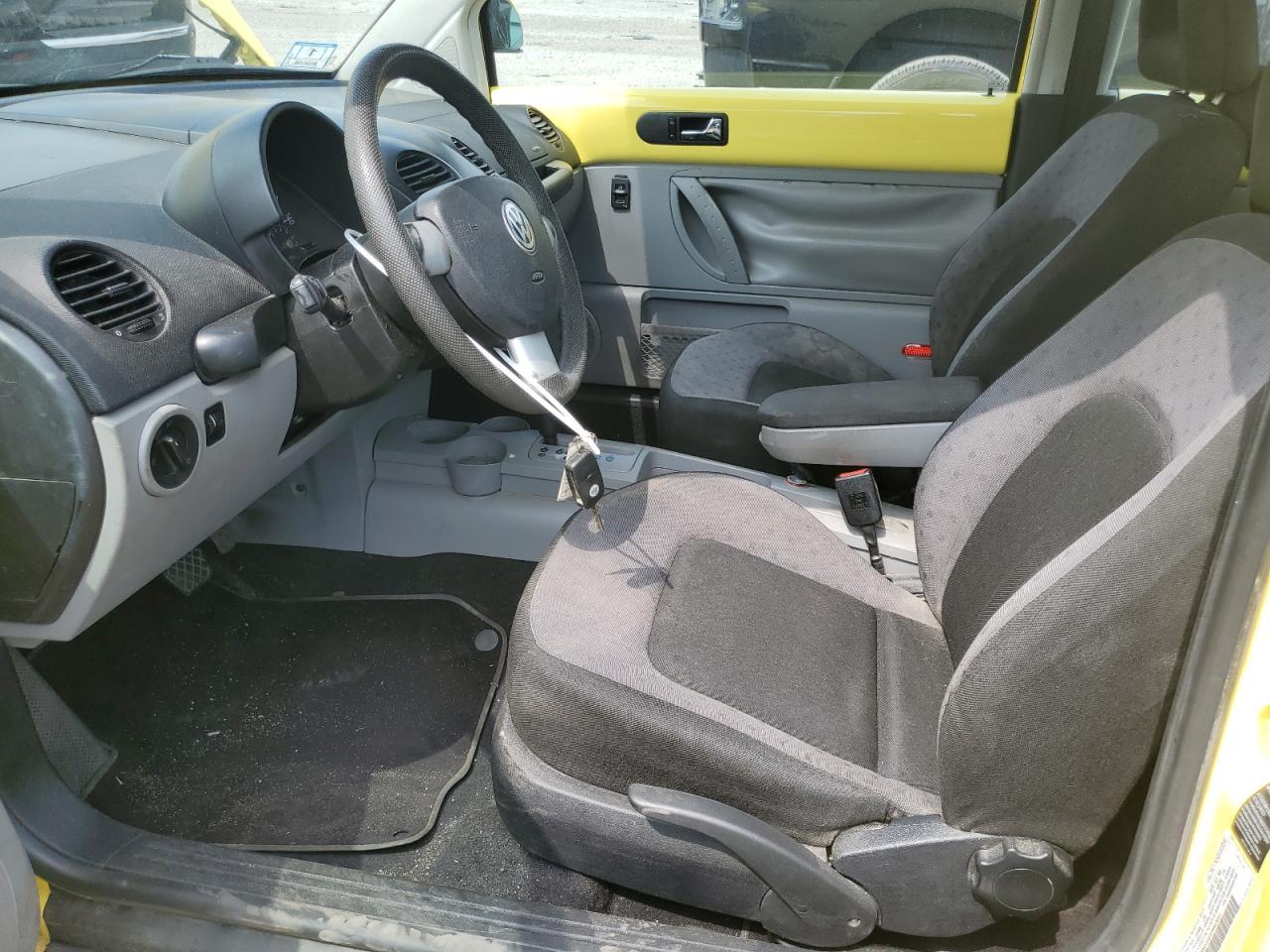 2000 Volkswagen New Beetle Gls - Фото 7