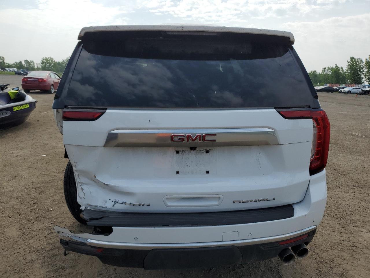 2024 GMC Yukon Denali - Фото 6