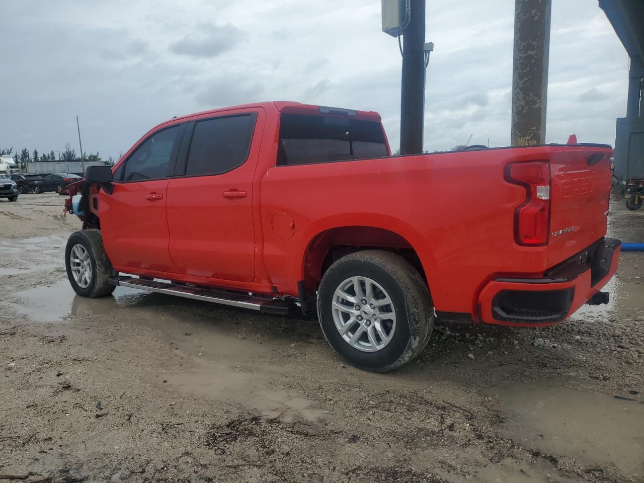 2020 Chevrolet Silverado C1500 Rst - Image 2