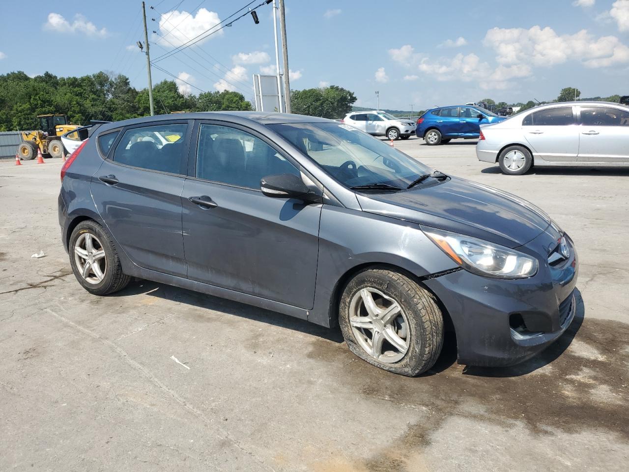 2013 Hyundai Accent Gls - Фото 4