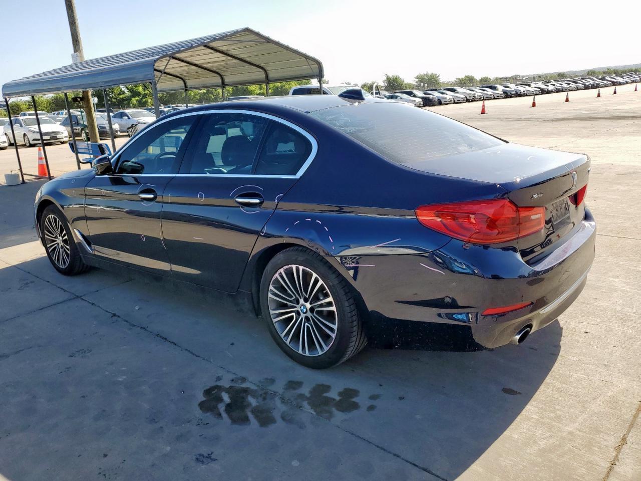 2017 BMW 530 Xi - Фото 2