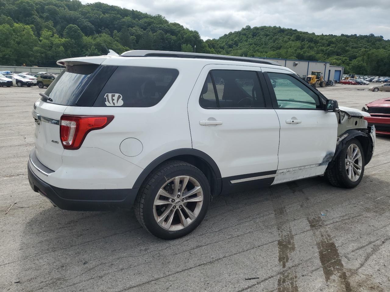 2018 Ford Explorer Xlt - Фото 3