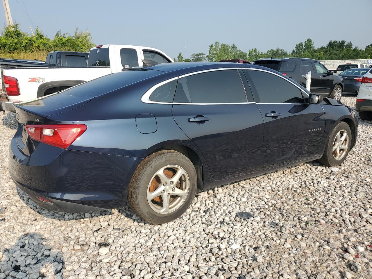2016 Chevrolet Malibu Ls - Фото 3