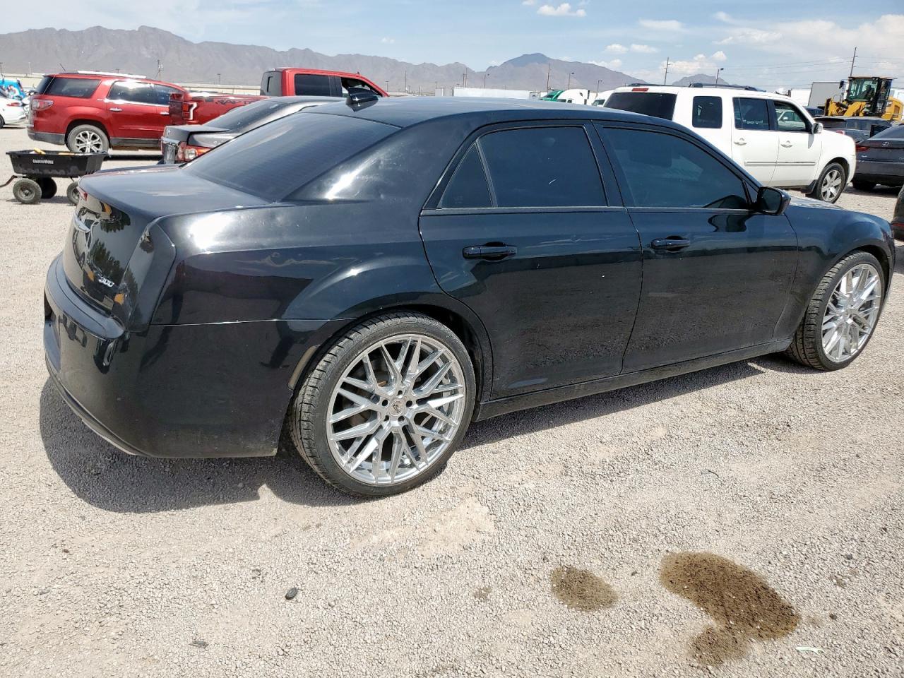 2019 Chrysler 300 Touring - Image 3