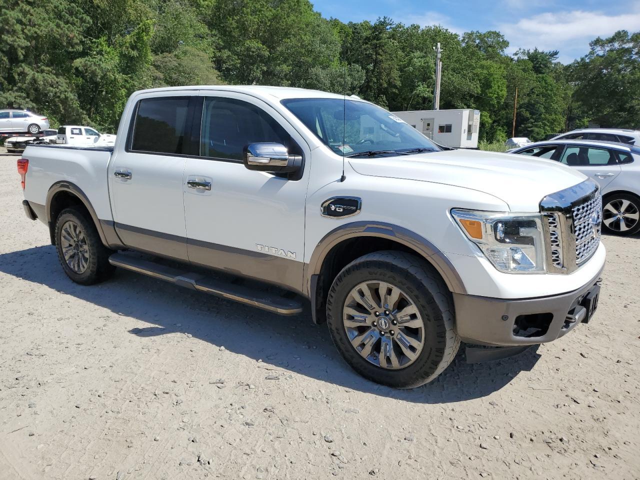 2017 Nissan Titan Sv - Фото 4