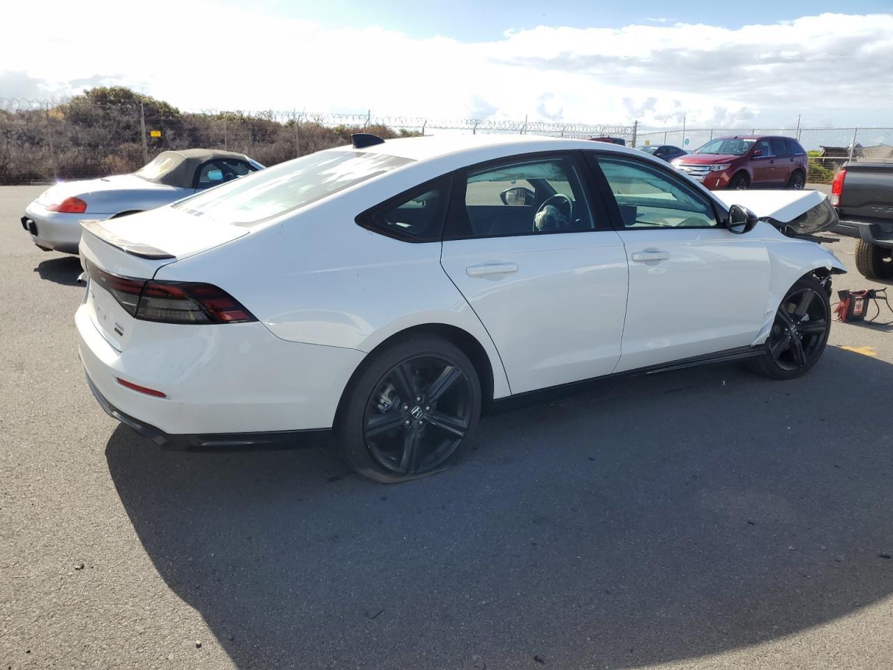 2025 Honda Accord Hybrid Sport-L - Фото 3