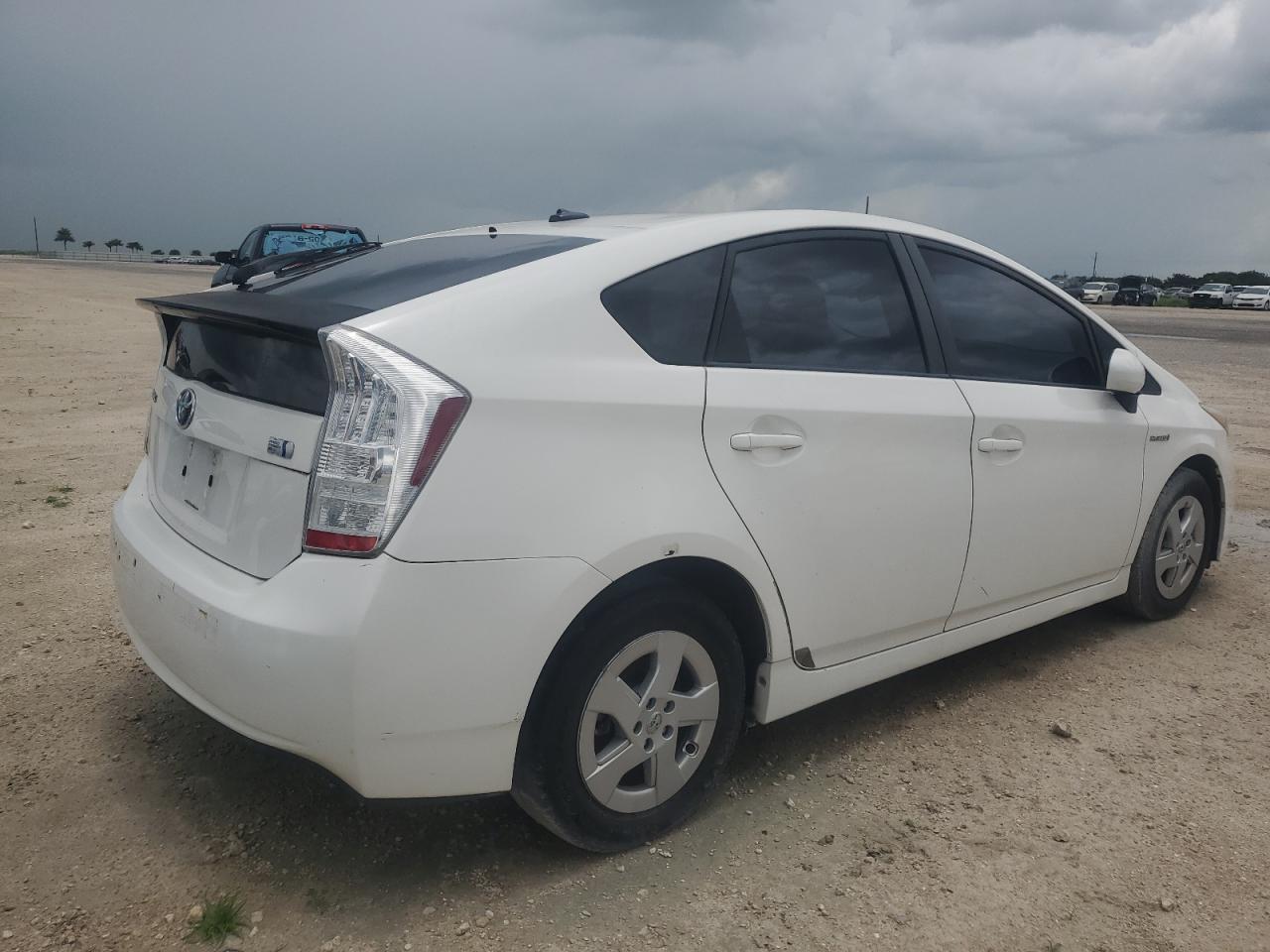 2011 Toyota Prius - Фото 3