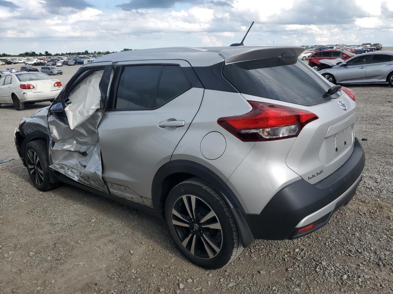 2019 Nissan Kicks S - Фото 2