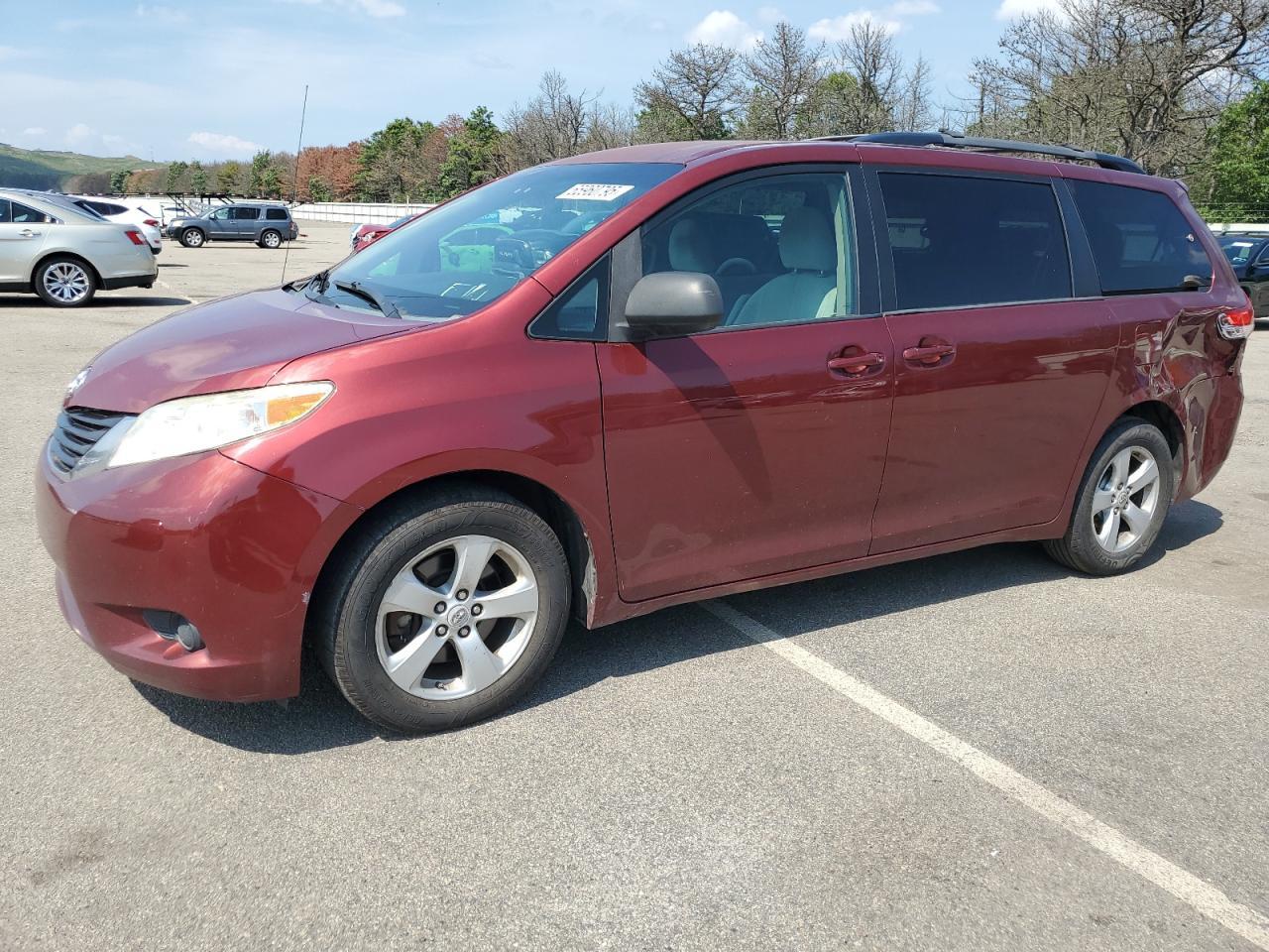 2011 Toyota Sienna Le