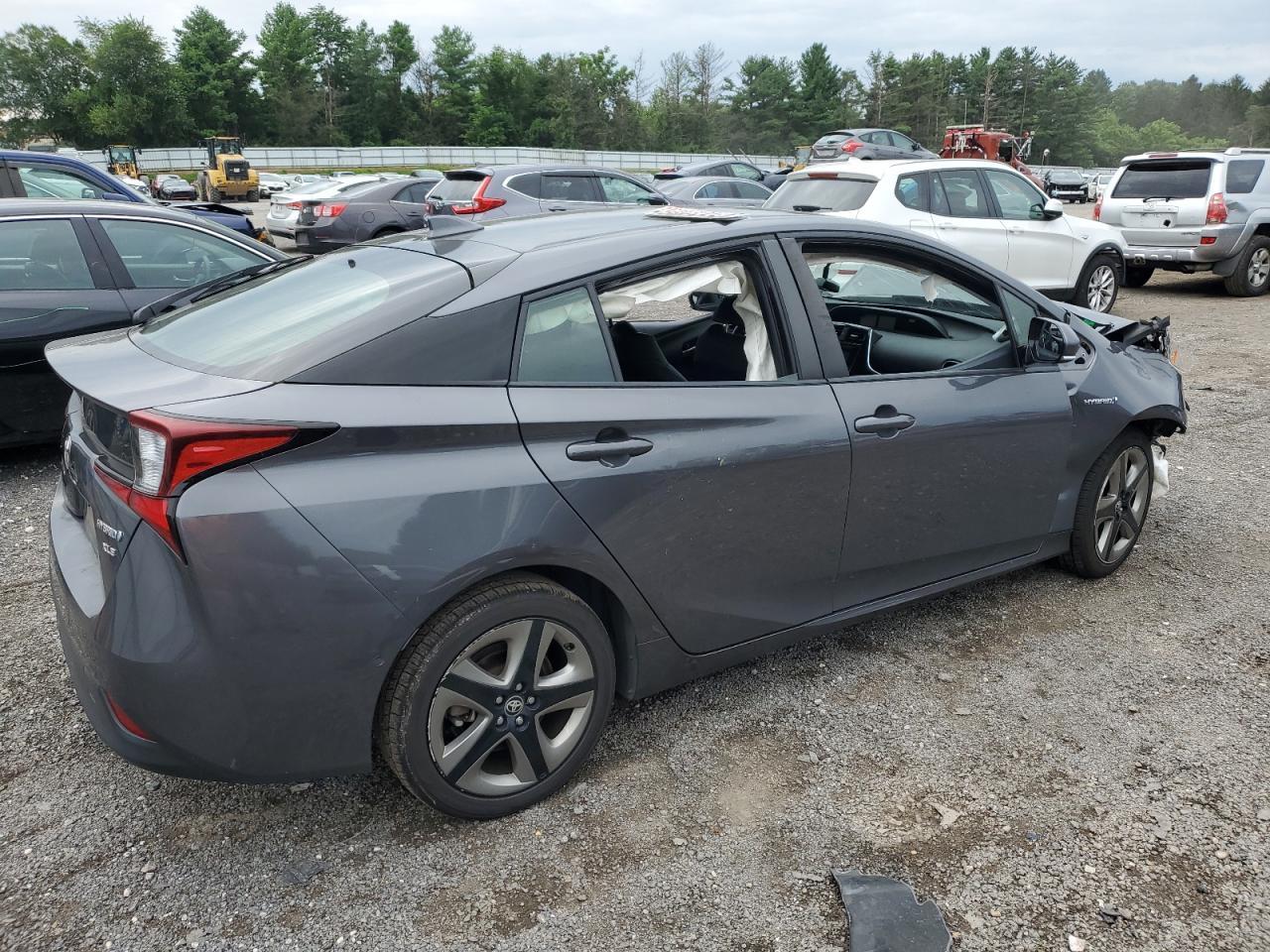 2019 Toyota Prius - Image 3