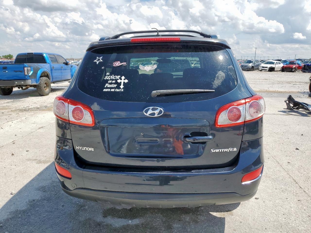 2010 Hyundai Santa Fe Se - Image 6