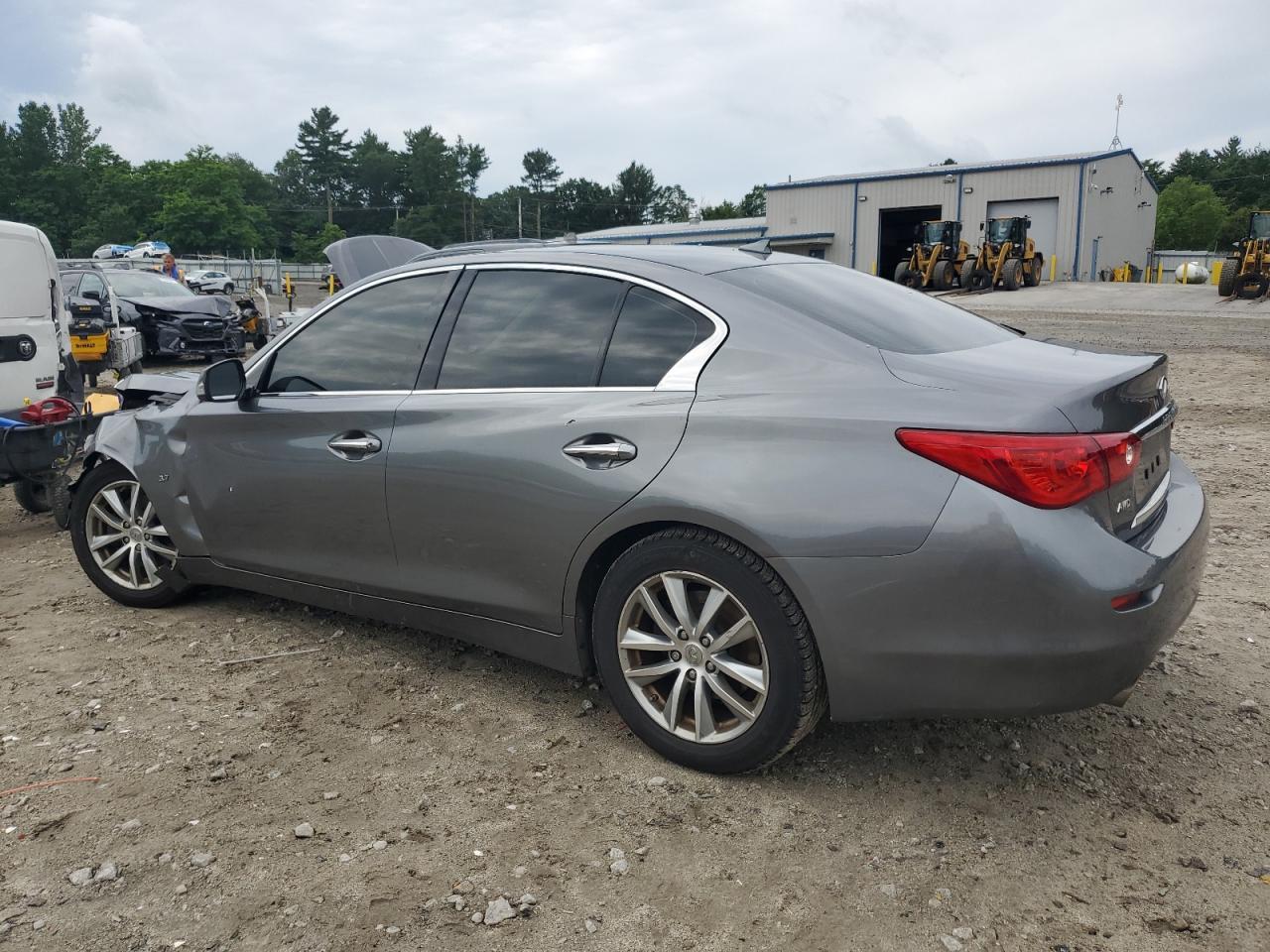 2015 Infiniti Q50 Base - Image 2