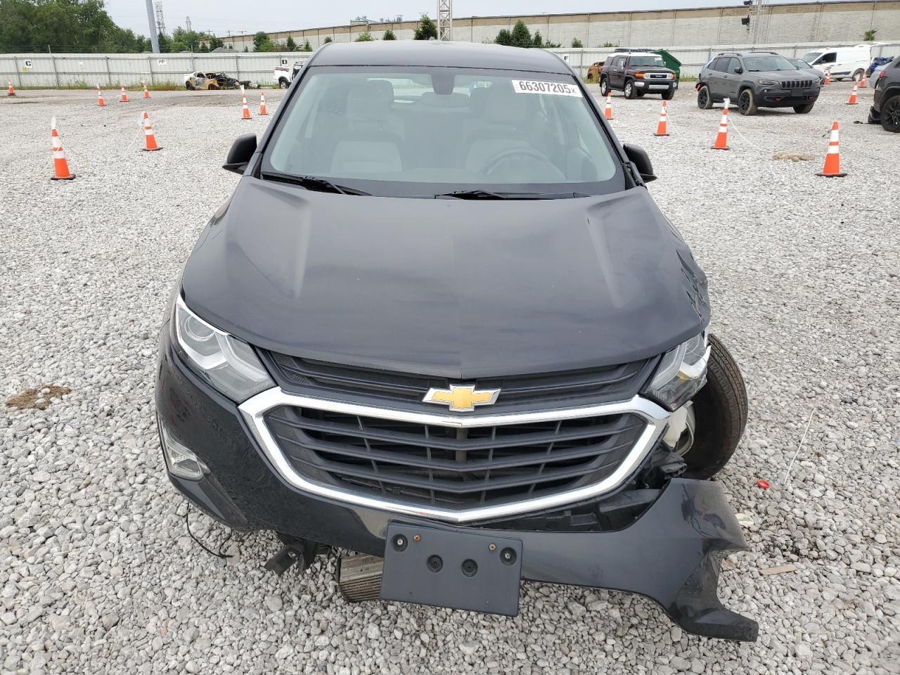 2018 Chevrolet Equinox Ls - Image 5