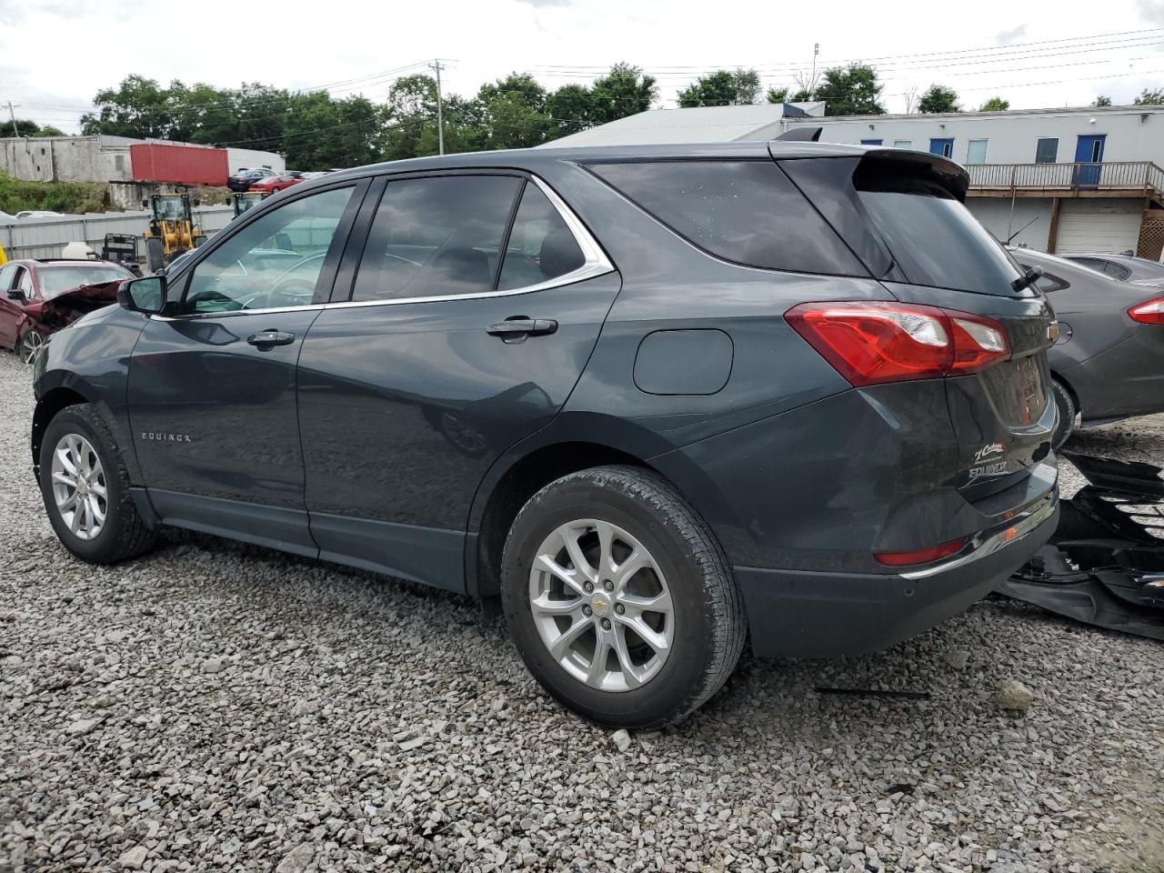 2020 Chevrolet Equinox Lt - Image 2