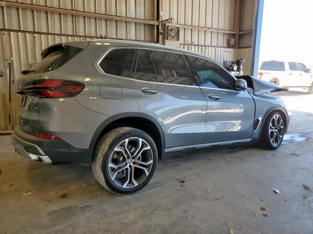 2025 BMW X5 xDrive40I - Фото 3