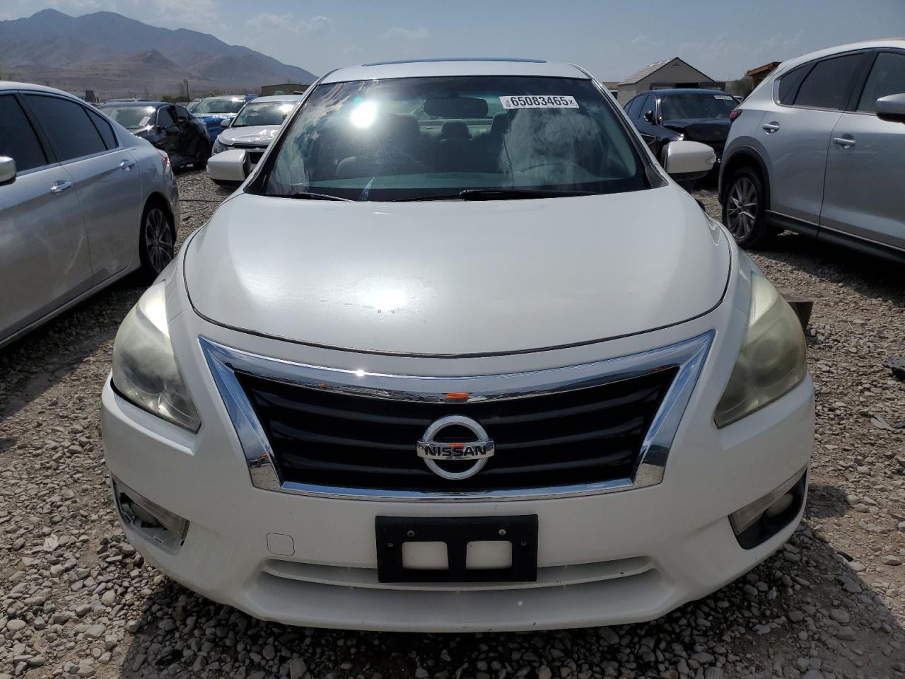 2014 Nissan Altima 2.5 - Image 5