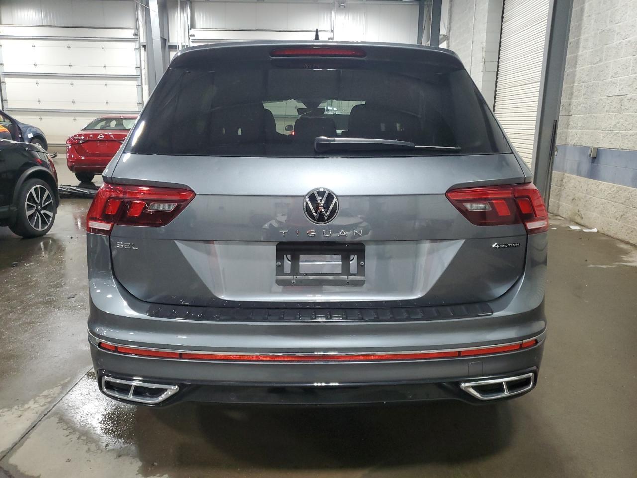 2022 Volkswagen Tiguan Sel R-Line - Фото 6