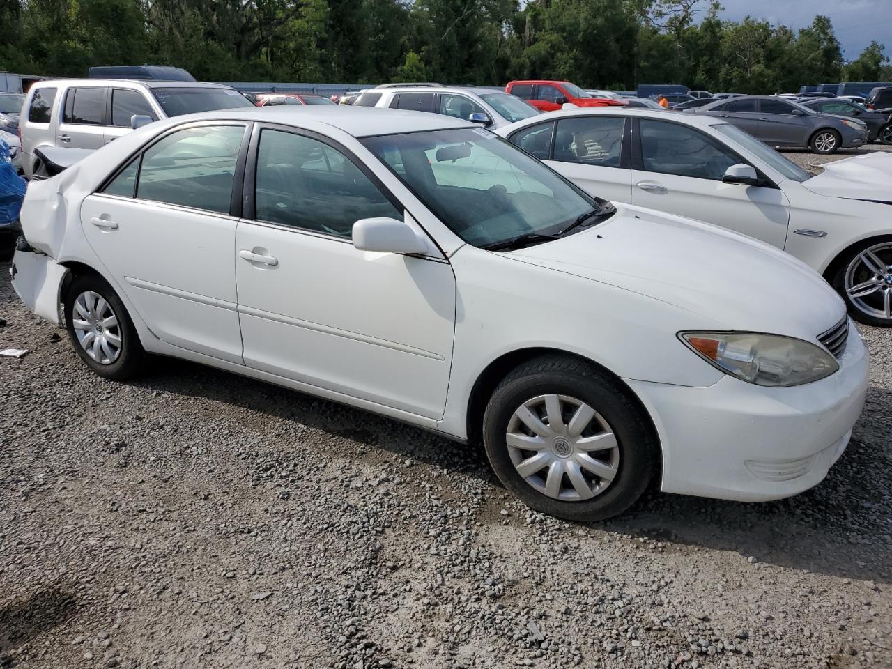 2005 Toyota Camry Le - Image 4