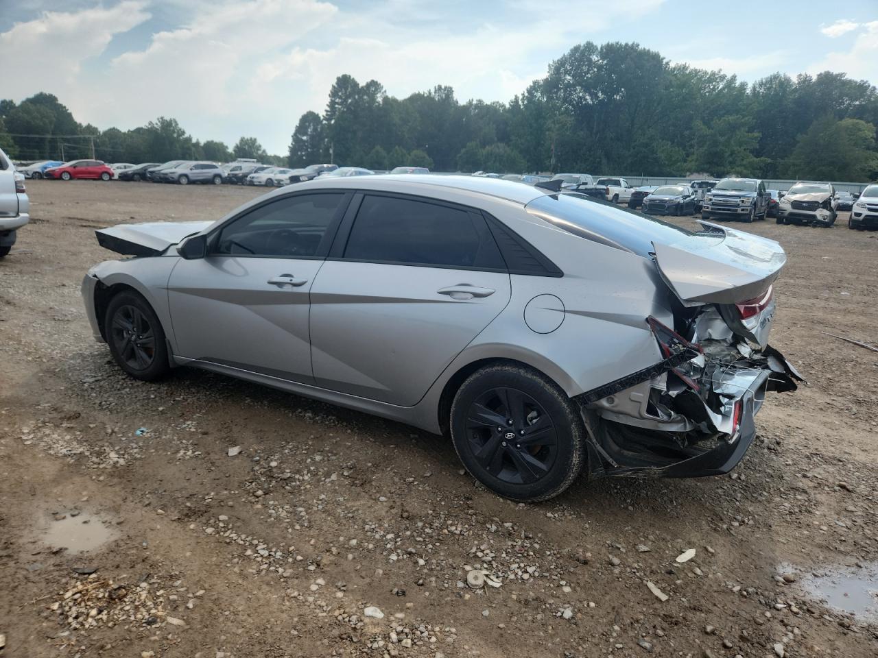 2022 Hyundai Elantra Sel - Image 2