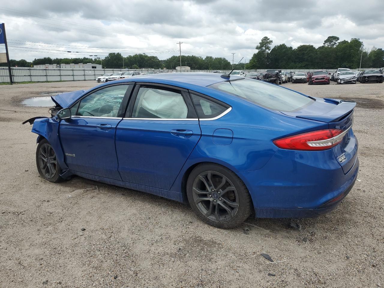 2018 Ford Fusion Se Hybrid - Image 2