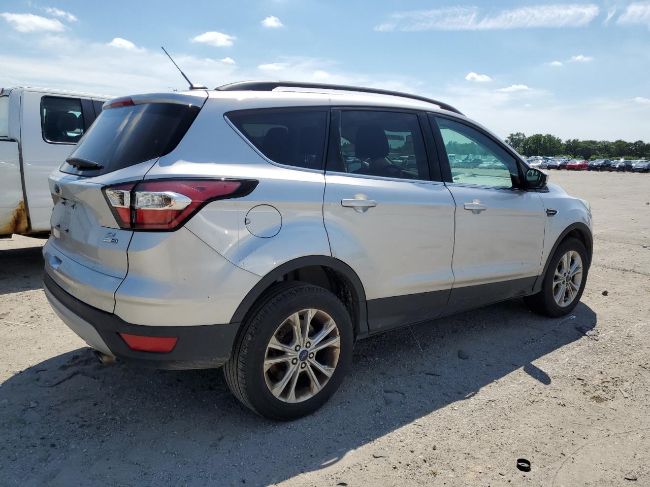 2017 Ford Escape Se - Фото 3