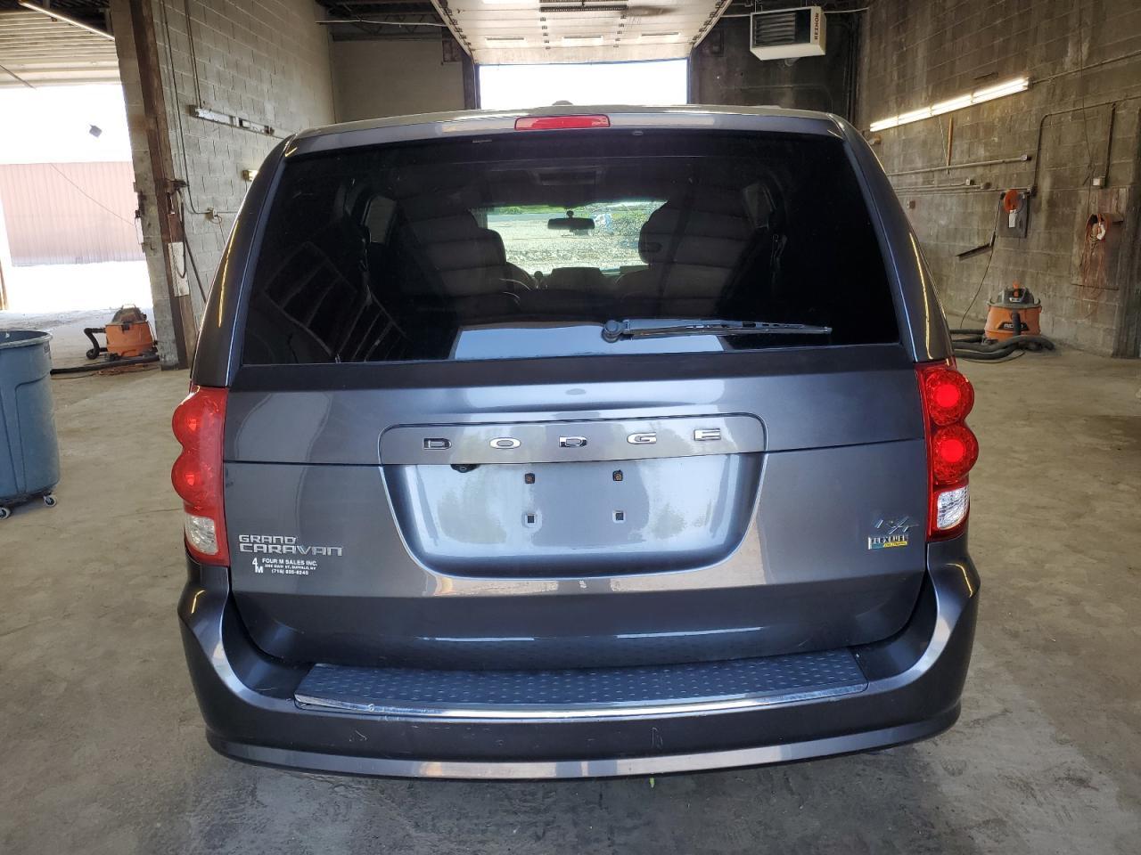 2016 Dodge Grand Caravan R/T - Фото 6